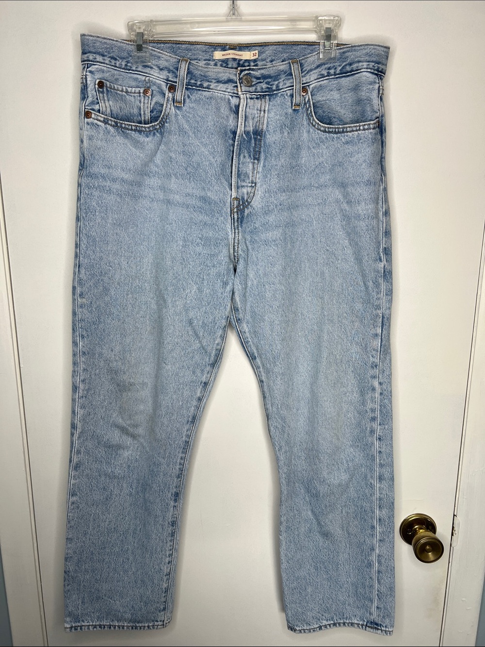 Levis Wedgie Straight Jean